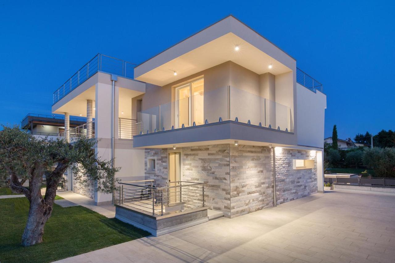 Villa Aurora-Holiday Home Apt 1 บาร์โดลิโน ภายนอก รูปภาพ